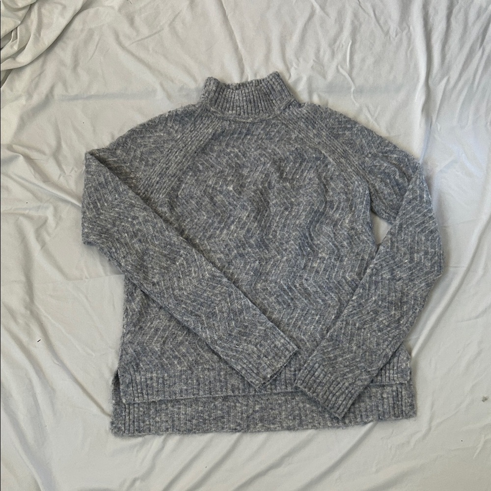 Aeropostale Gray Cowl Neck Sweater size medium 0121
